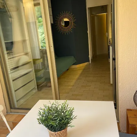 Mignon De Climatise Avec Piscine Et A 6mn A Pied Sanary-sur-Mer