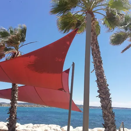 Mignon De Climatise Avec Piscine Et A 6mn A Pied *